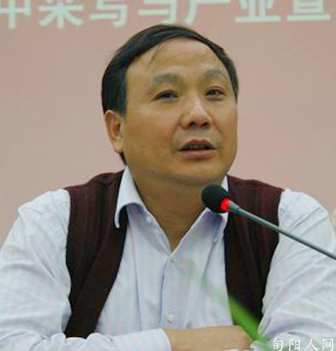 8gs7bk3952.jpg