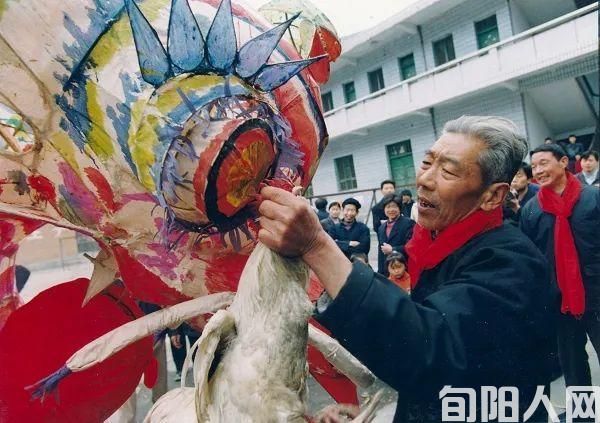 特色独具 神河龙