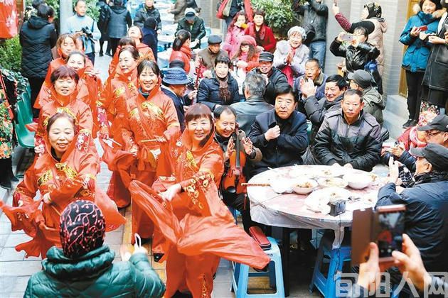 持续13年 传递浓浓邻里情 西安市莲湖区“邻里节·百家宴”将幸福的种子撒进百姓心里