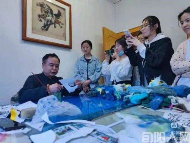 李海红4.jpg
