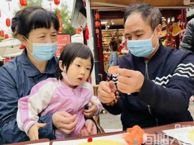李海红5.jpg