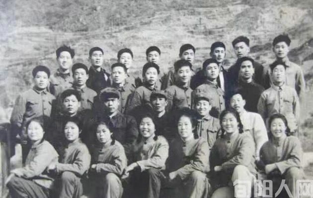 02.jpg