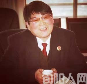 刘世文.jpg