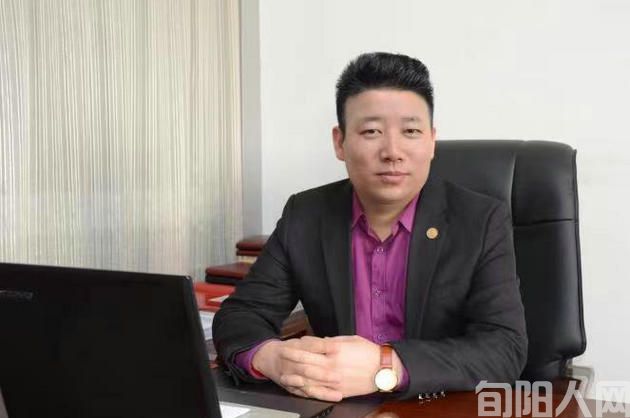 赵祎.jpg
