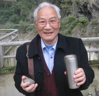 胡老师.jpg
