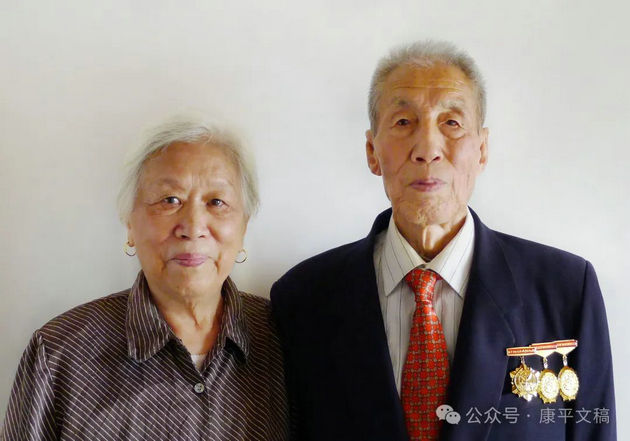 我的父亲(5):慈爱一生恩重如山 文/李康平(图1) 父母2.jpg