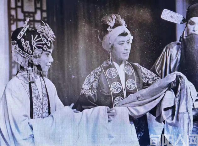 汉剧3.jpg