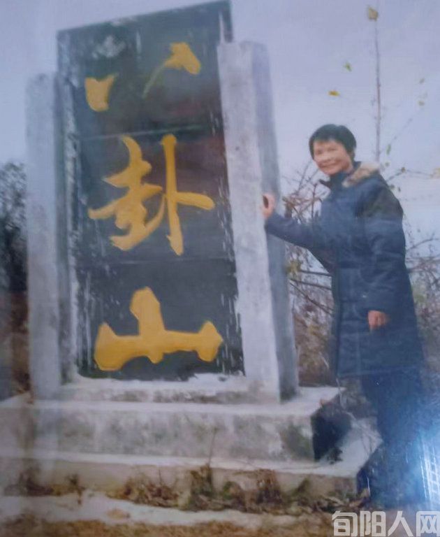 棕杰：关口赏景