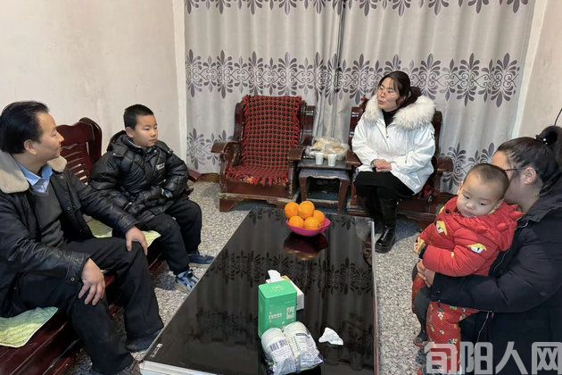 费文文：十岁的情绪寒夜，家访是暖炉微光